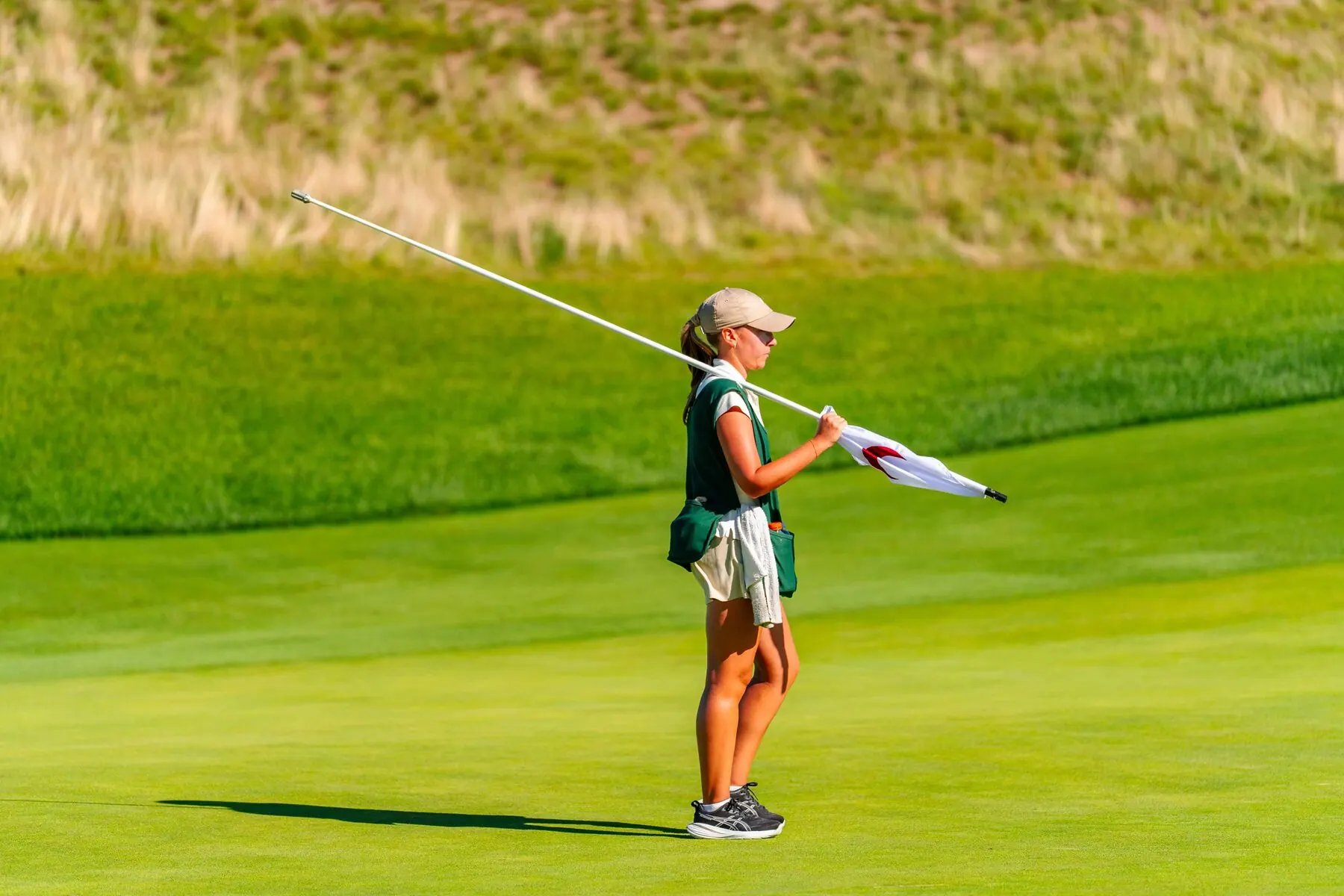 Green and bunkers at Huntington Crescent Club