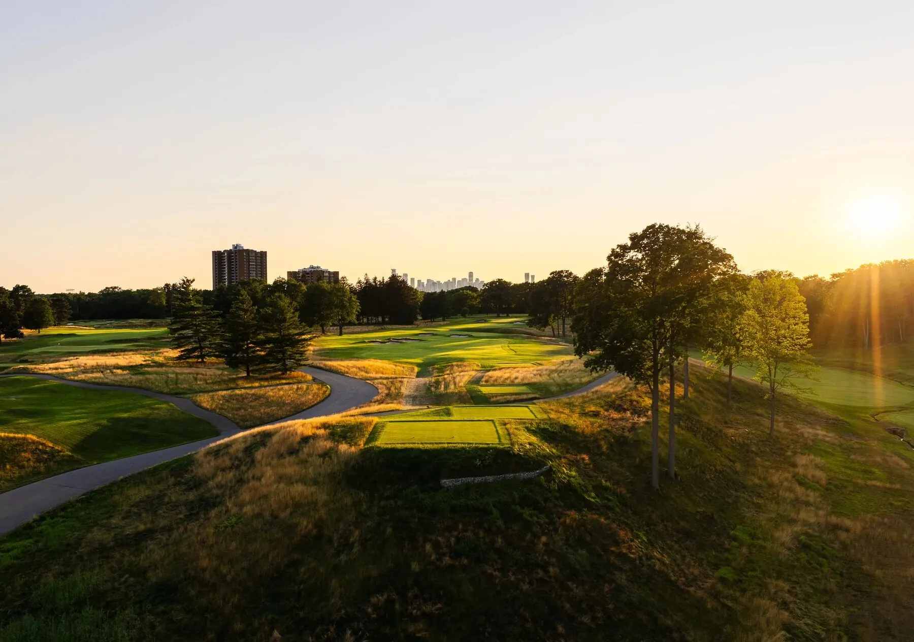 Aerial view of green and bunkers at Toronto Golf Club